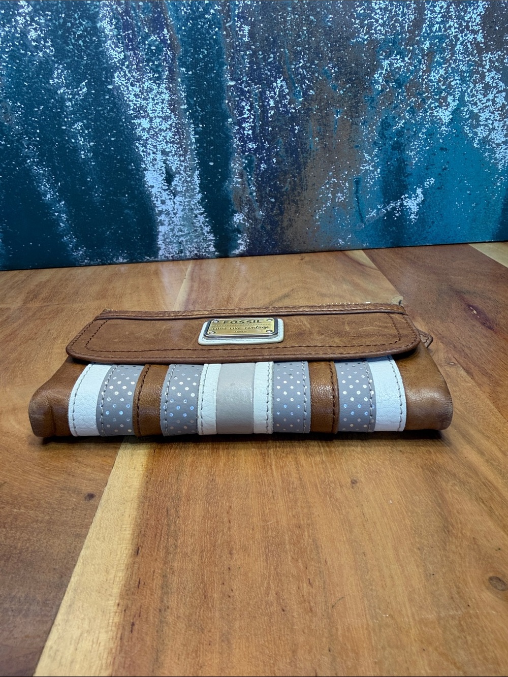 Fossil Vintage Y2K Brown Leather Stripe Wallet (GUC) - Picture 8 of 14